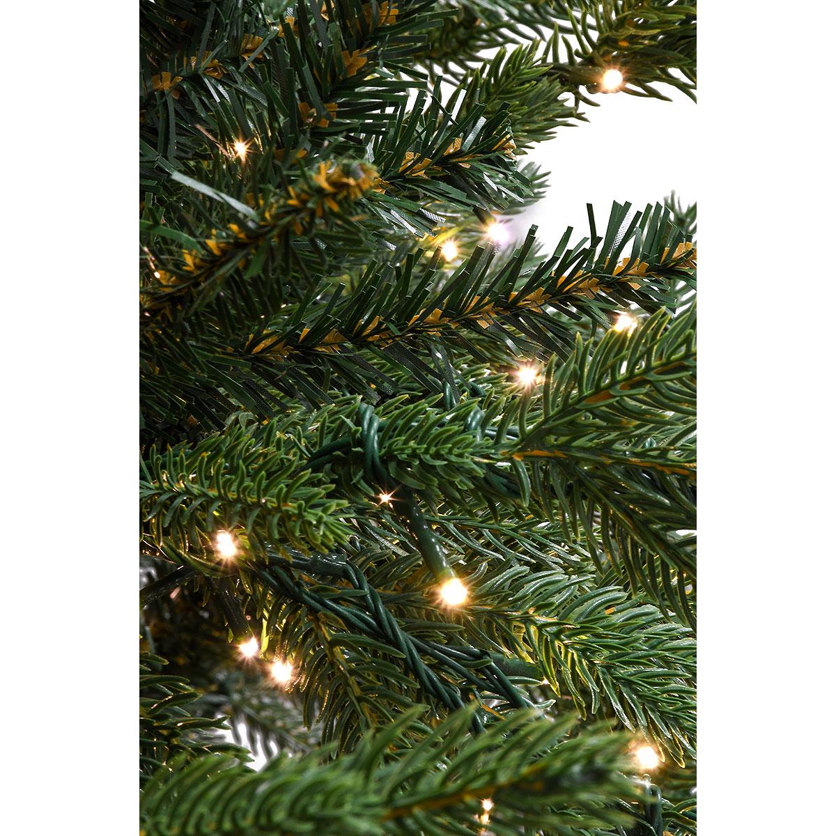 7.5 Ft Fraser Supreme Artif. Tree