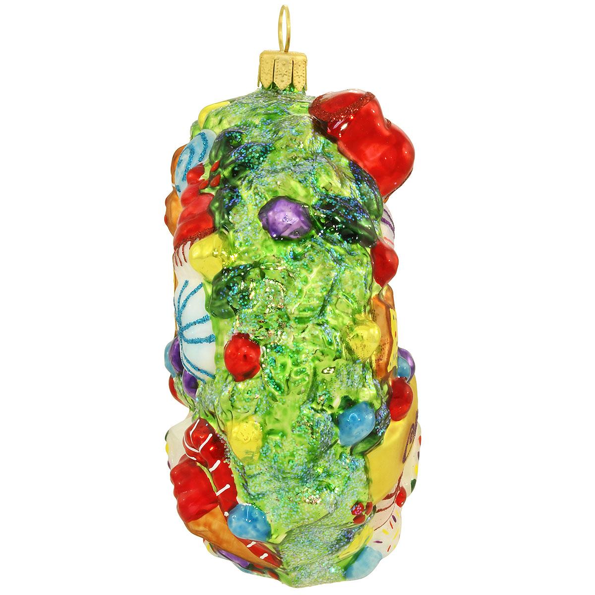 2025 Candy Wreath Bronner's Annual